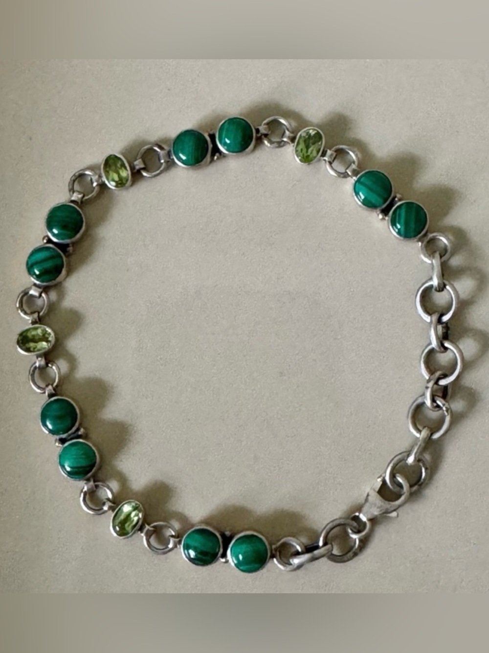Artisan Sterling Silver Malachite & Peridot Link Bracelet – 8.5”
